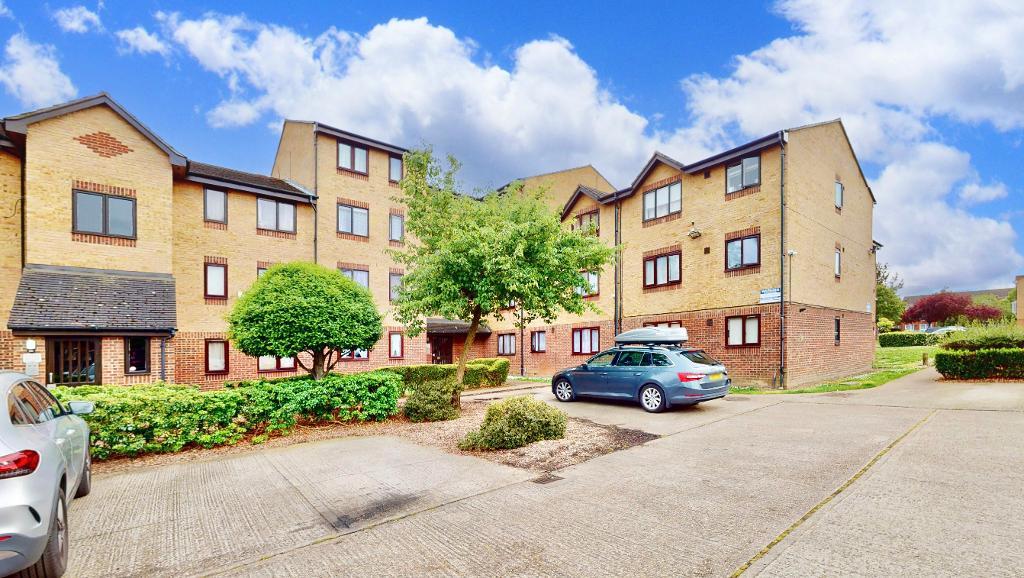 Plumtree Close, Dagenham, Essex, RM10 8UE